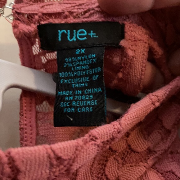 NWOT Rue 21+ Dusty Rose High-Neck Dressy Tank, 2x - Picture 4 of 6